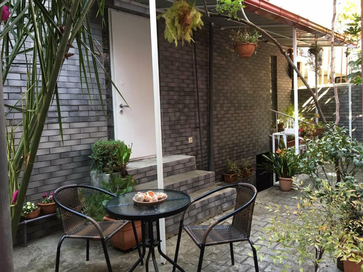 Hostel 47 Batumi Kültér fotó